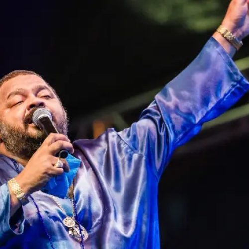 Morre o sambista Arlindo Cruz