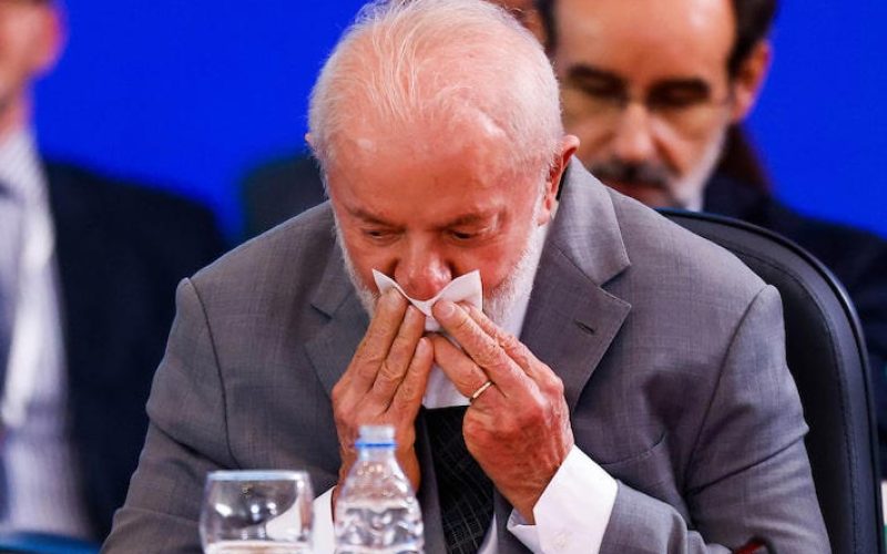 Avião de Lula (foto) arremete após tentar pouso em Sorocaba – São Paulo