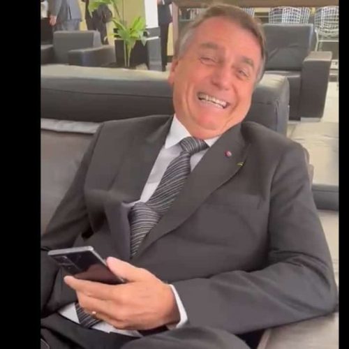 Aliados aconselham Bolsonaro a cumprir prisão domiciliar e esquecer anistia