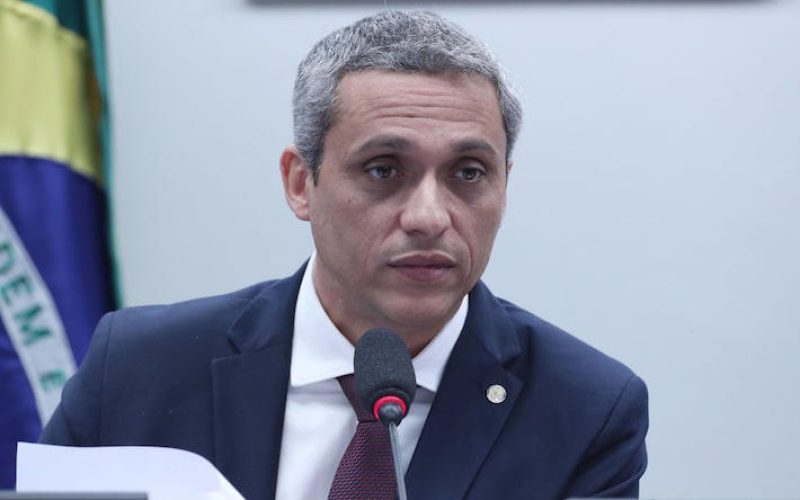 Alexandre de Moraes pega pesado com Gustavo Gayer