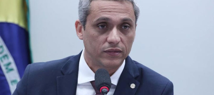 Alexandre de Moraes pega pesado com Gustavo Gayer