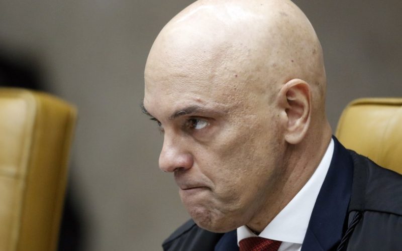 Moraes sobre ação dos Bolsonaro em sanções: “Traição ao Brasil”