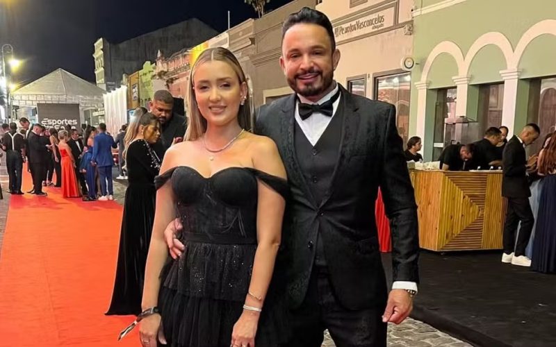 Paciente conta que usaram óleo de silicone no rosto dela…