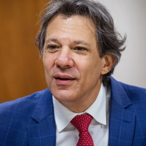 Haddad diz que Banco Master chegou a atuar no Congresso