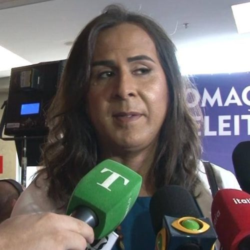 Deputada pede prisão de Bolsonaro