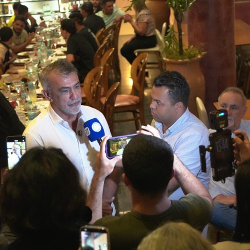 Em Palmas, Amélio Cayres reúne profissionais da imprensa