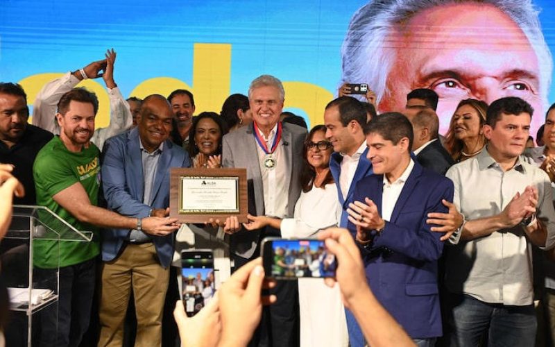 Caiado critica Lula e Gleisi e manda recados indiretos a Bolsonaro em lançamento de pré-candidatura