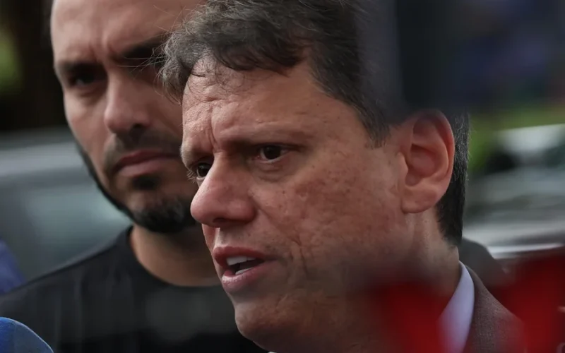 “Bolsonaro elogiou Caiado para mim” – disse Tarcísio de Freitas