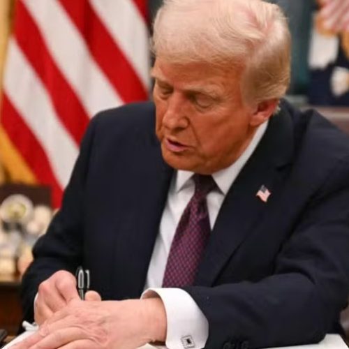 Trump rebatiza Golfo do México para ‘Golfo da América’ nos EUA