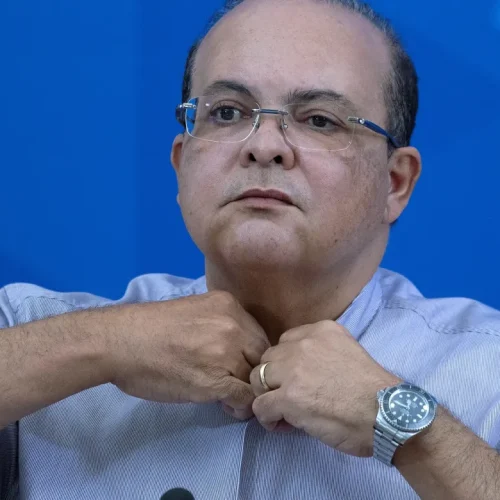 Ex-presidente do BRB disse a auxiliares que cumpria ordens de Ibaneis