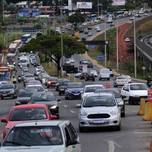 Mais de 1 milhão de contribuintes recebem boletos do IPVA via Correios