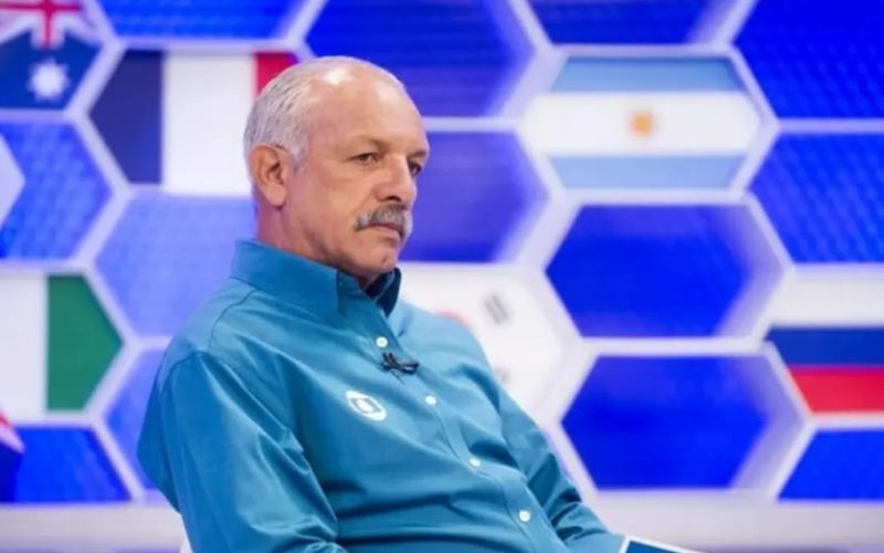 Em meio a polêmica, Júnior defende uniforme da Seleção Brasileira