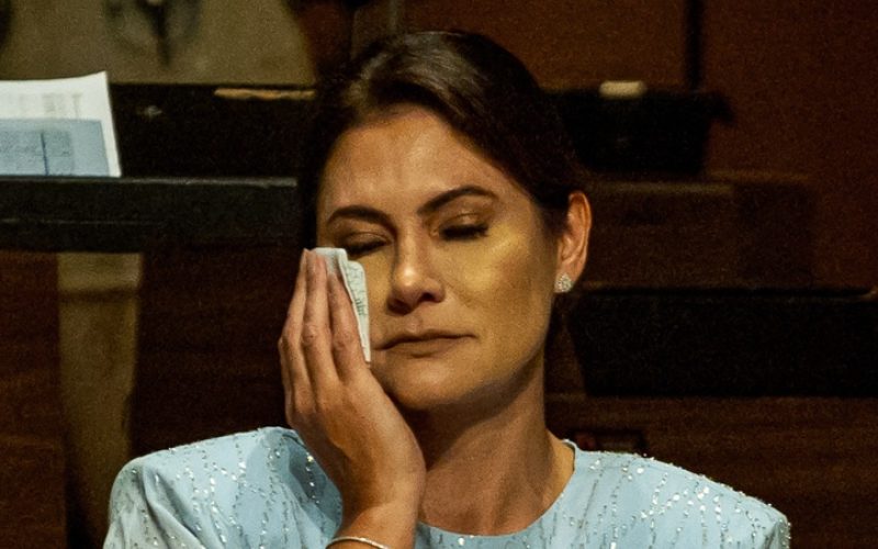 Michelle Bolsonaro sofre a 1ª derrota na Justiça