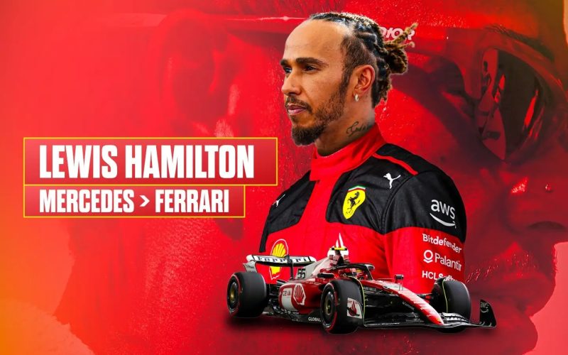 Lewis Hamilton surge com macacão da Ferrari pela 1ª vez