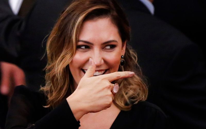 Michelle Bolsonaro já foi garota de programa? Ex-primeira-dama toma atitude drástica após acusação grave