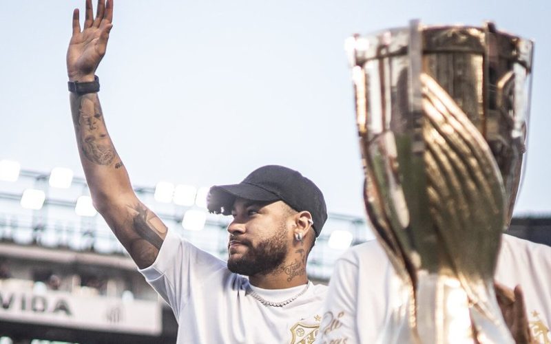 Apresentação de Neymar terá mais de 500 jornalistas de 6 países