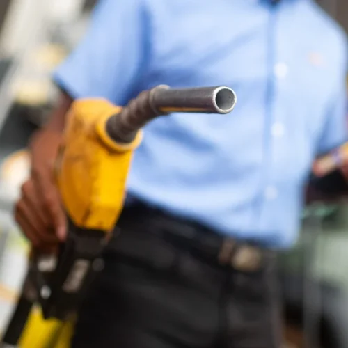 Governo cria força-tarefa contra aumento do preço dos combustíveis