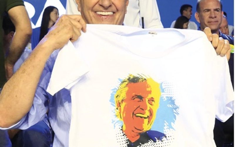 “Coragem para endireitar o Brasil”: Slogan de pré-campanha de Caiado