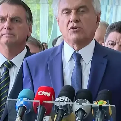 Bolsonaro pede a Moraes visitas de Caiado e Derrite